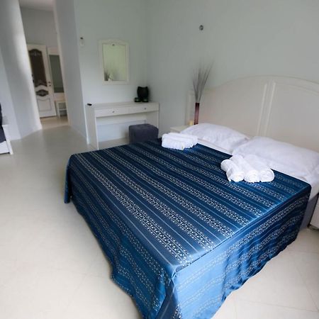 Hometel 4 Friends Gagra Esterno foto