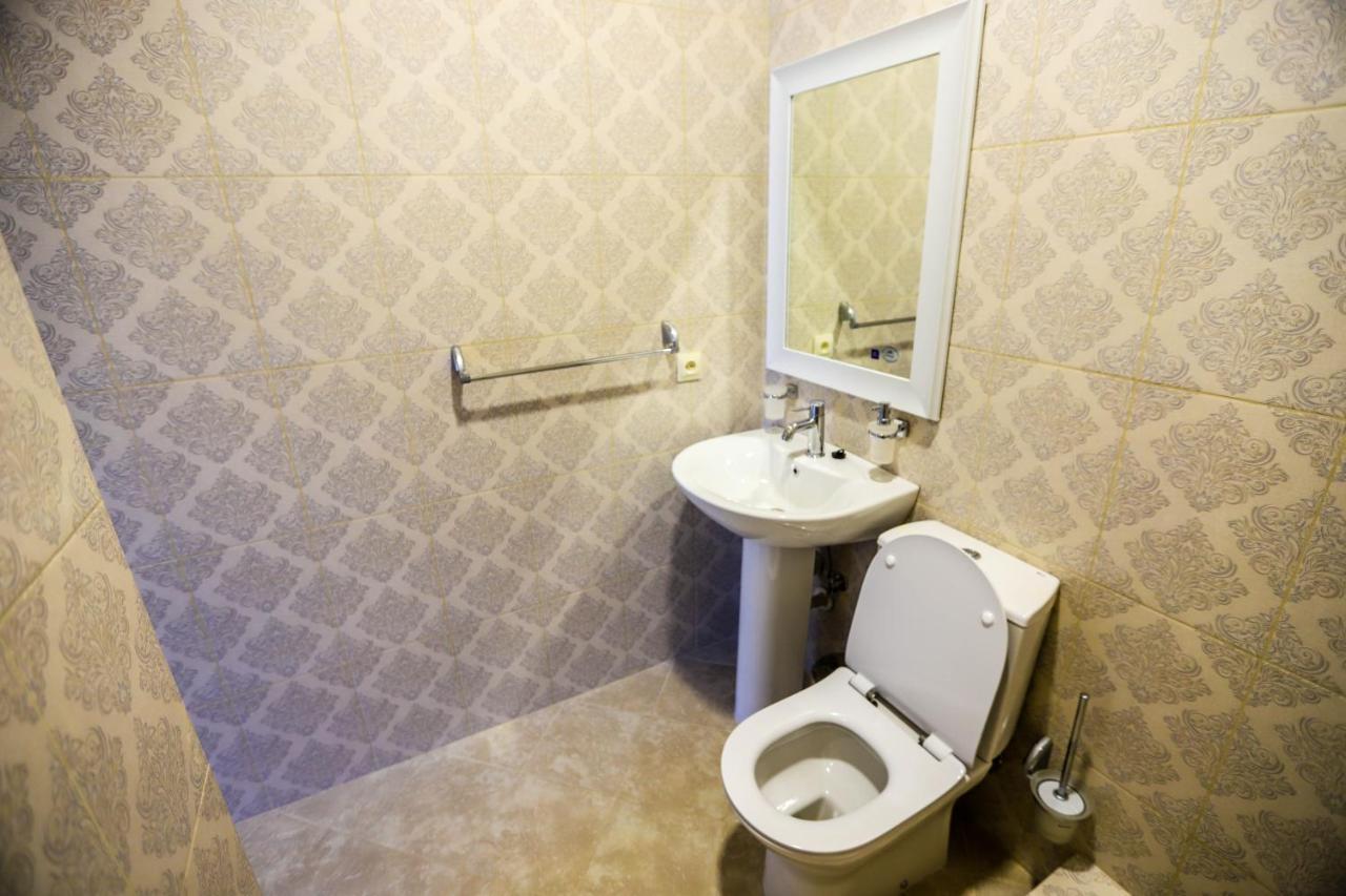 Hometel 4 Friends Gagra Esterno foto