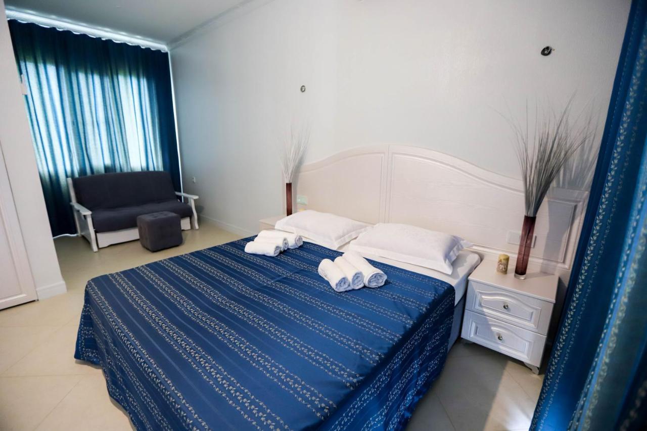 Hometel 4 Friends Gagra Esterno foto