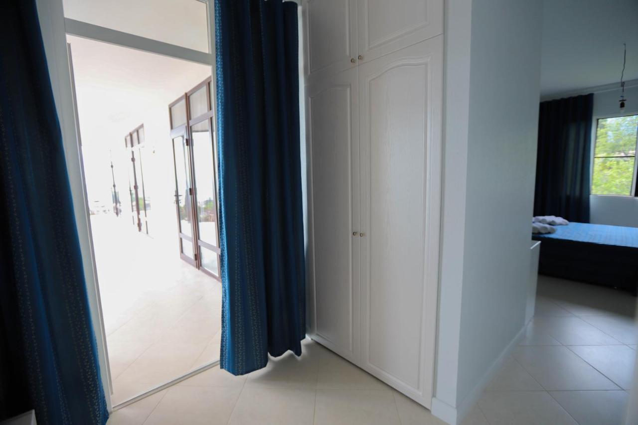 Hometel 4 Friends Gagra Esterno foto