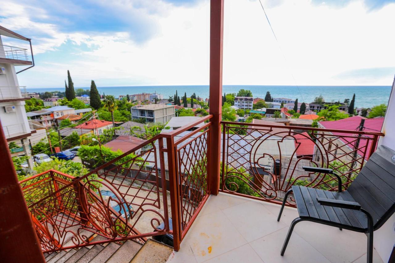 Hometel 4 Friends Gagra Esterno foto