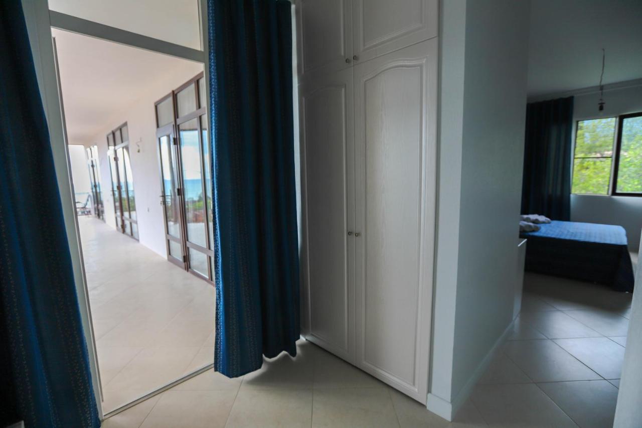 Hometel 4 Friends Gagra Esterno foto